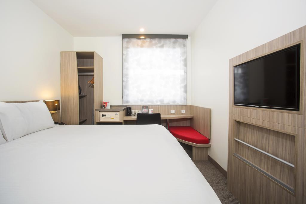 ホテル Ibis マッカイ 部屋 写真